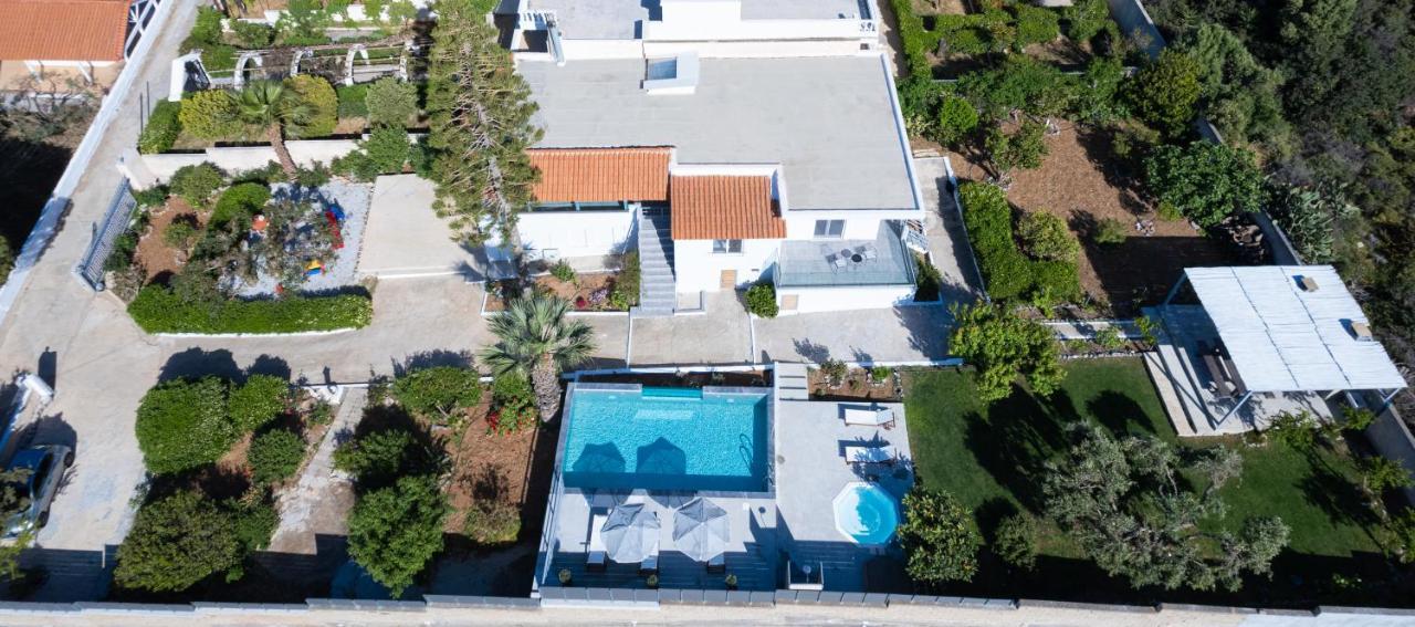 Queens Gem Luxury Villa - Private Heated Jacuzzi - Pool Hersonissos  Esterno foto