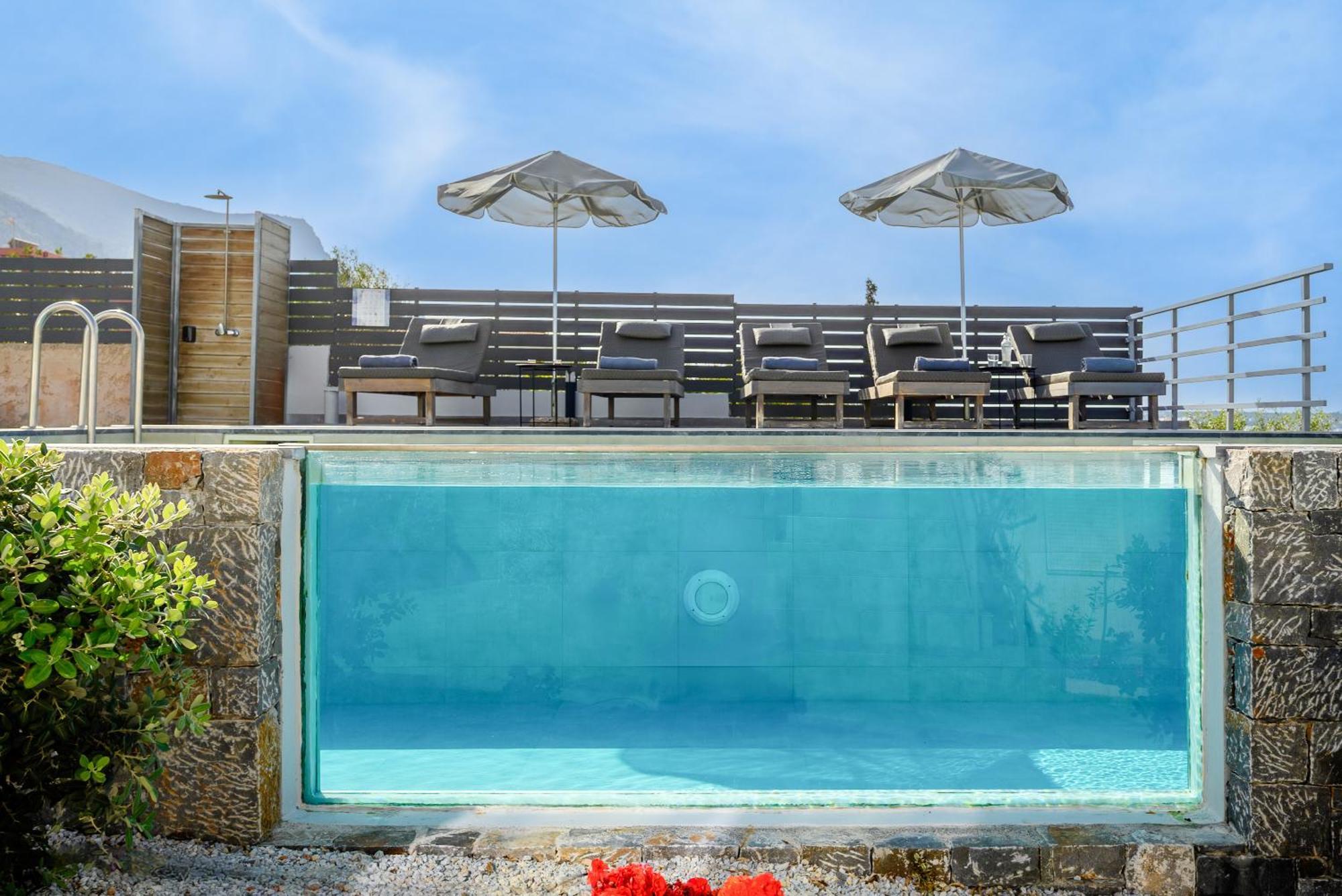 Queens Gem Luxury Villa - Private Heated Jacuzzi - Pool Hersonissos  Esterno foto